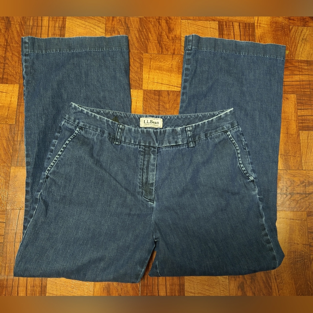 L.L. Bean Favorite Fit Straight Leg Blue Jeans Womens Size 14 Regular